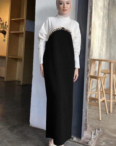 أسود