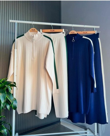 طقم صوف ناعم